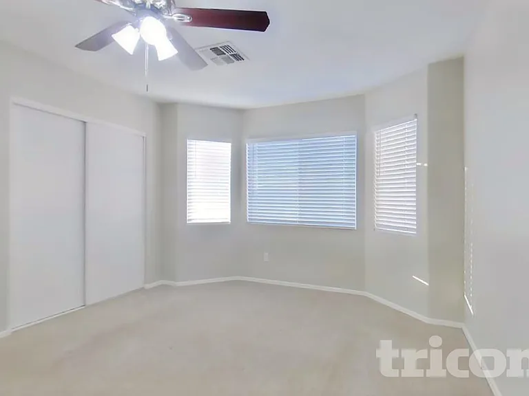 12601 W Pershing St — Photo 7