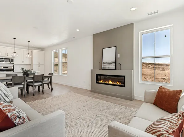 7216 S Gravel Cross Way E #188, West Jordan, UT 84084