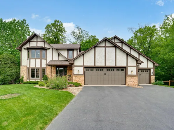 6135 Ives Ln N, Plymouth, MN 55442