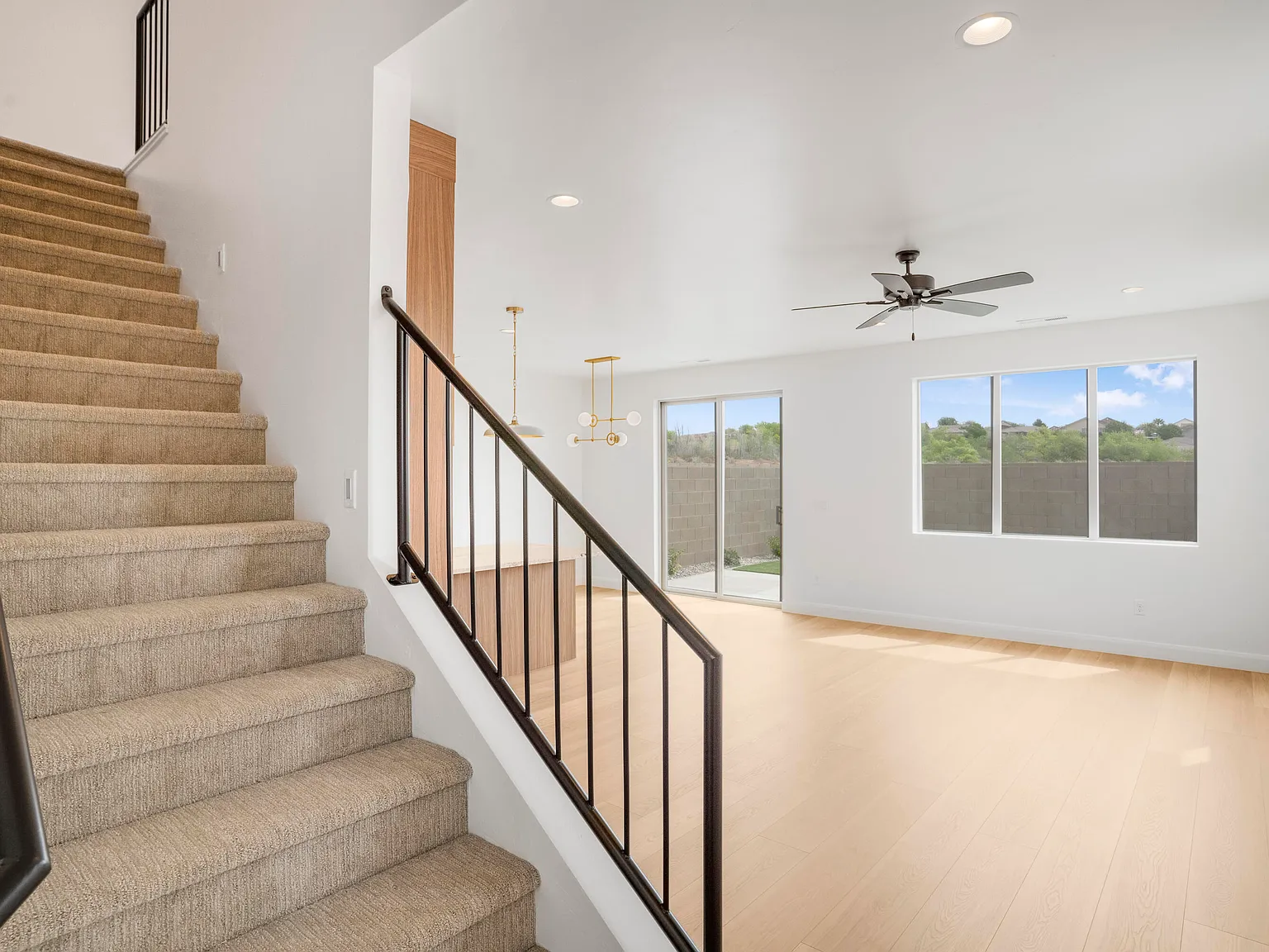 3 bed, 1827 sqft, $2,300 — Photo 4