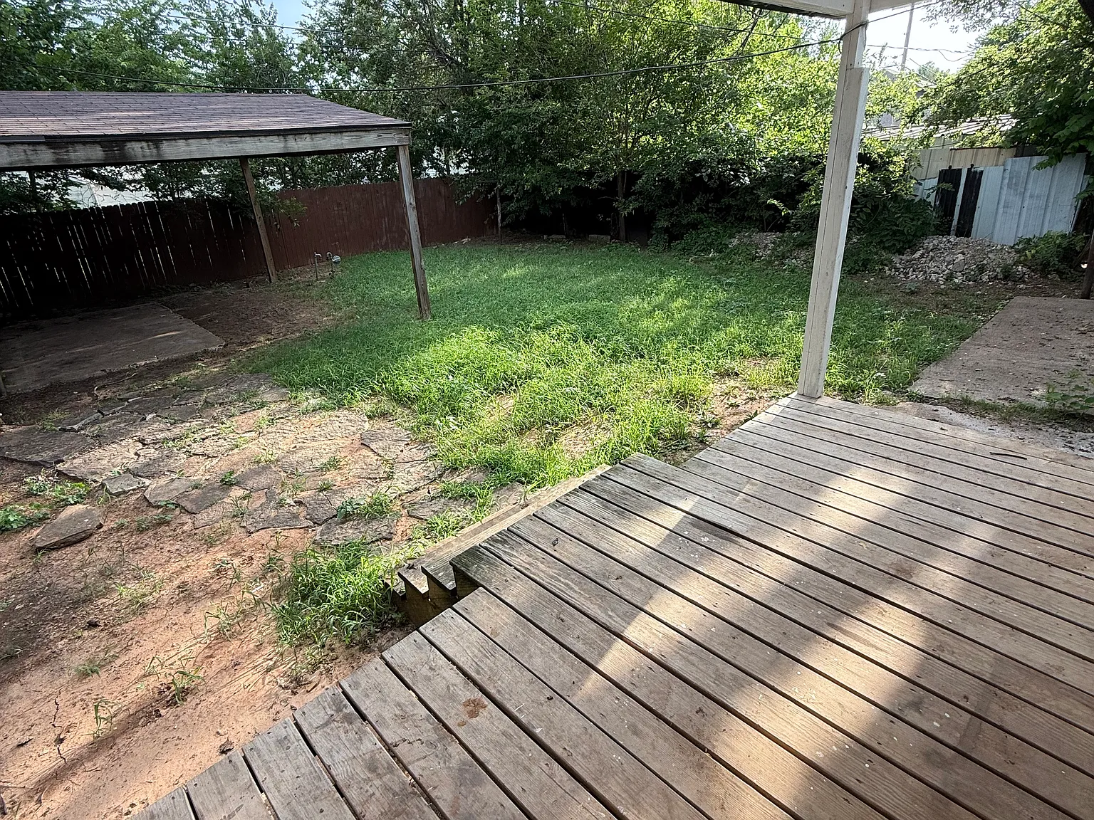 4 bed, 1296 sqft, $1,275 — Photo 2