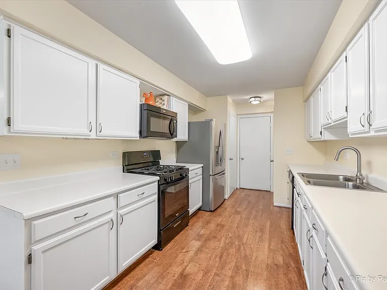453 Village Creek Dr #453 — Photo 9