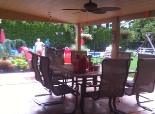 9 Dewey Rd, Commack, NY 11725