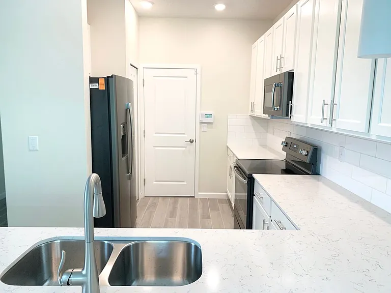 9963 Red Eagle Dr — Photo 6