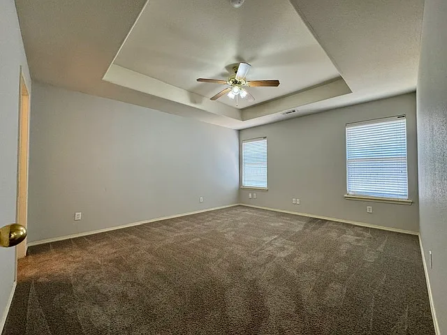 807 SW River Rock St — Photo 10