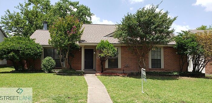 1st image of 505 Scarlet Oak St