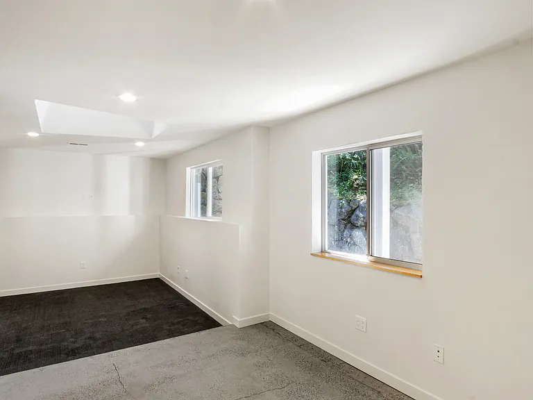 21017 SE 82nd St — Photo 19