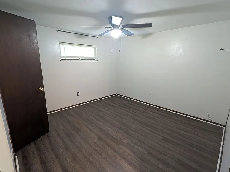 2108 - 2110 Hollingsworth Street — Photo 5