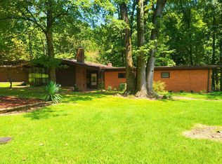 3332 Woodhaven Dr, Memphis, TN 38128