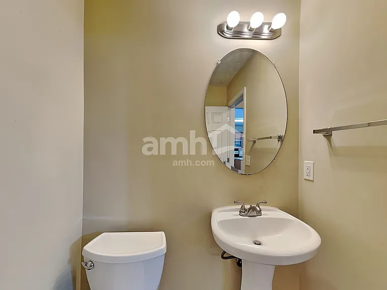 377 Stewart Springs Dr — Photo 10