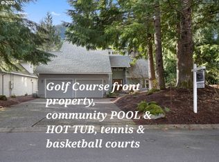 25925 E Bright Ave, Welches, OR 97067