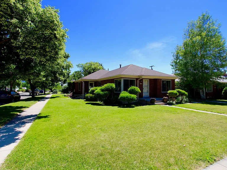 1832 S 1800 E — Photo 1