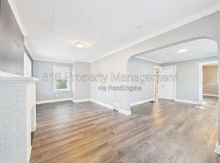 6808 S Benton Ave, Kansas City, MO 64132