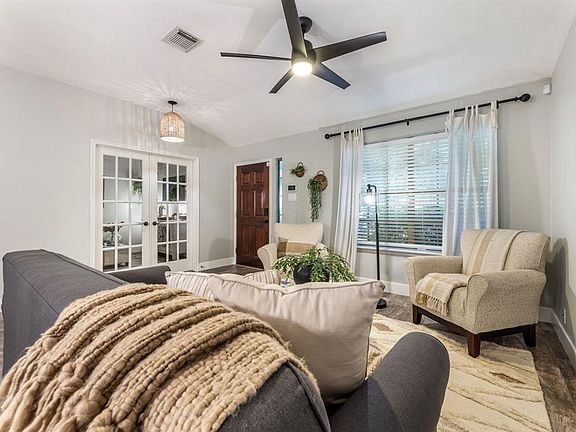 4th image of 3807 Saxon Hollow Court