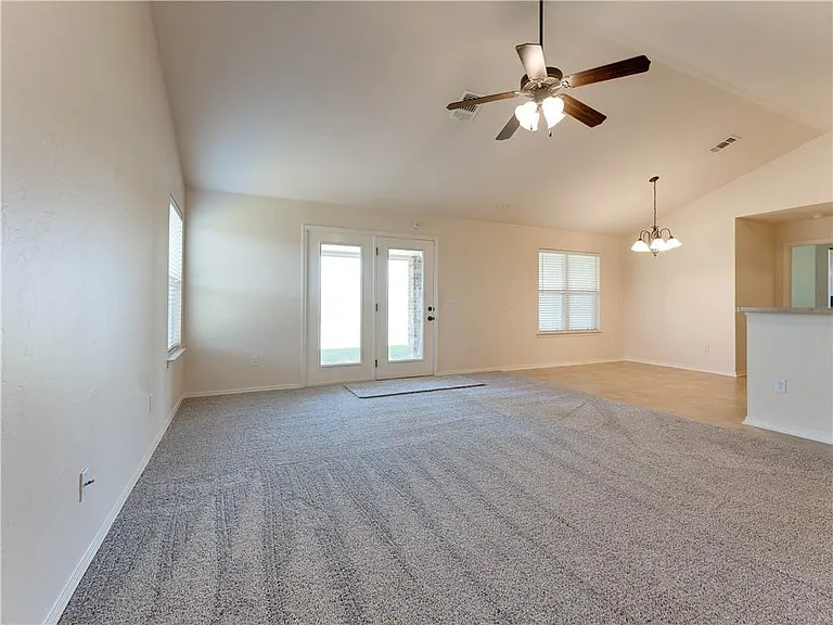 4500 Hunter Blvd — Photo 5