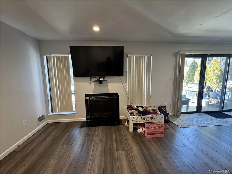 48 Wimbledon Dr — Photo 9