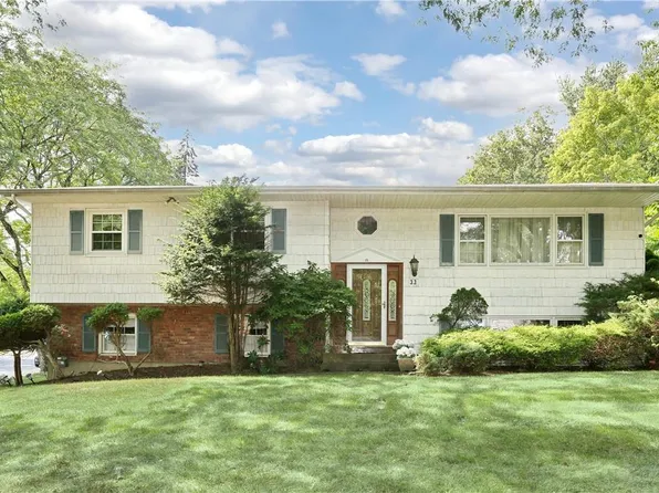 33 Eastbourne Drive, Spring Valley, NY 10977