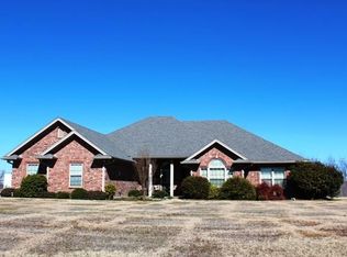 3109 Briarcliff Cir, Gainesville, TX 76240
