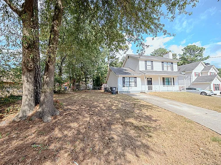 5393 Kirk Dr — Photo 2