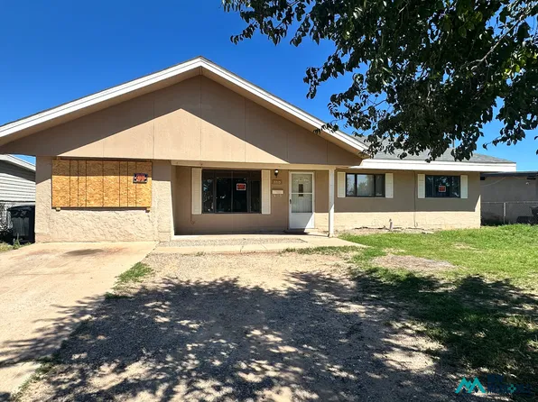 2713 Emerald Dr, Roswell, NM 88203