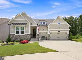 7012 Cottage Grove Dr, Flowery Branch, GA 30542