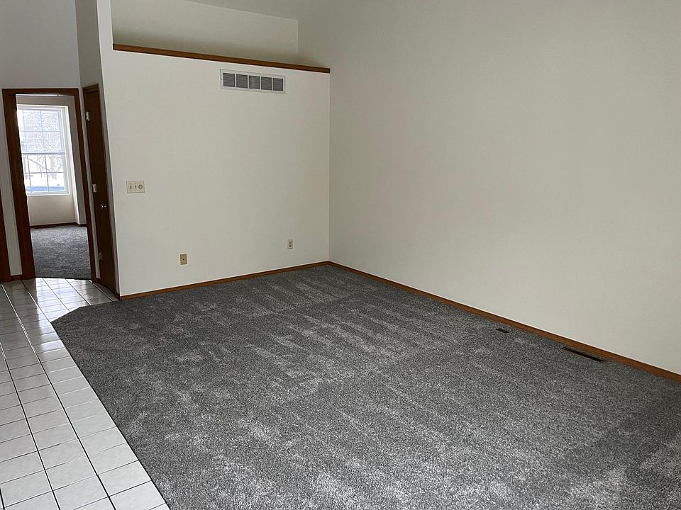 2nd image of 8347 Delta Dr #3