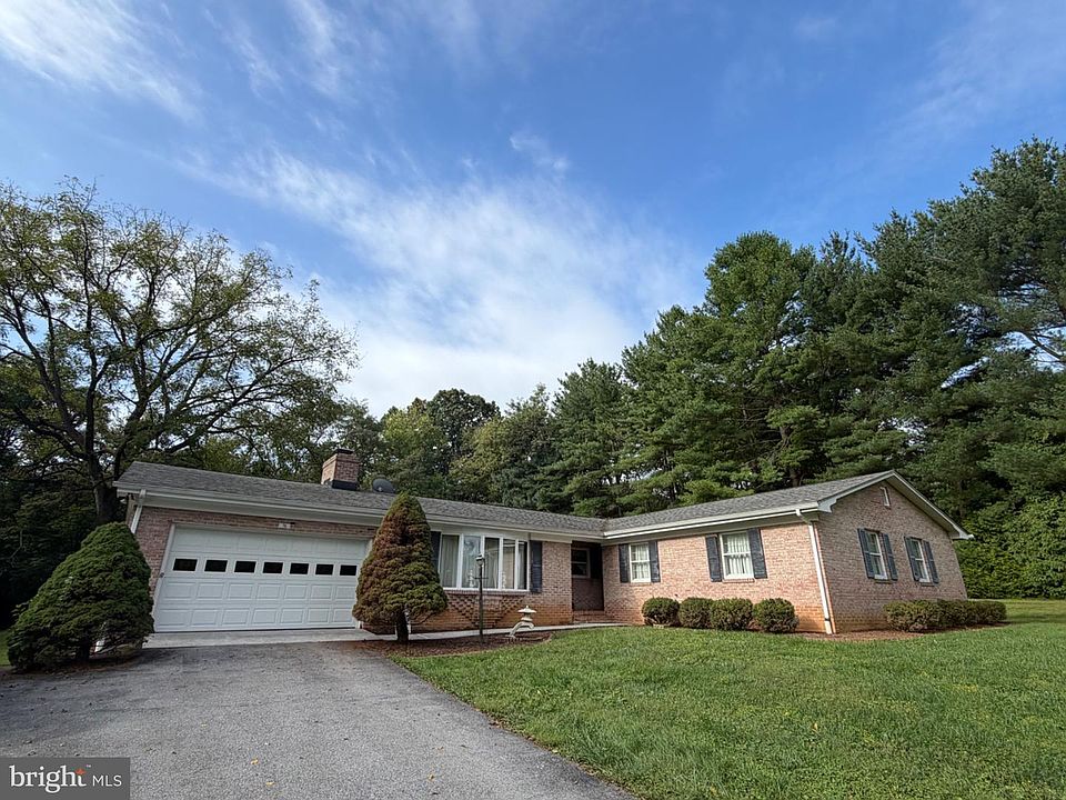 1st image of 76 Davis Ln