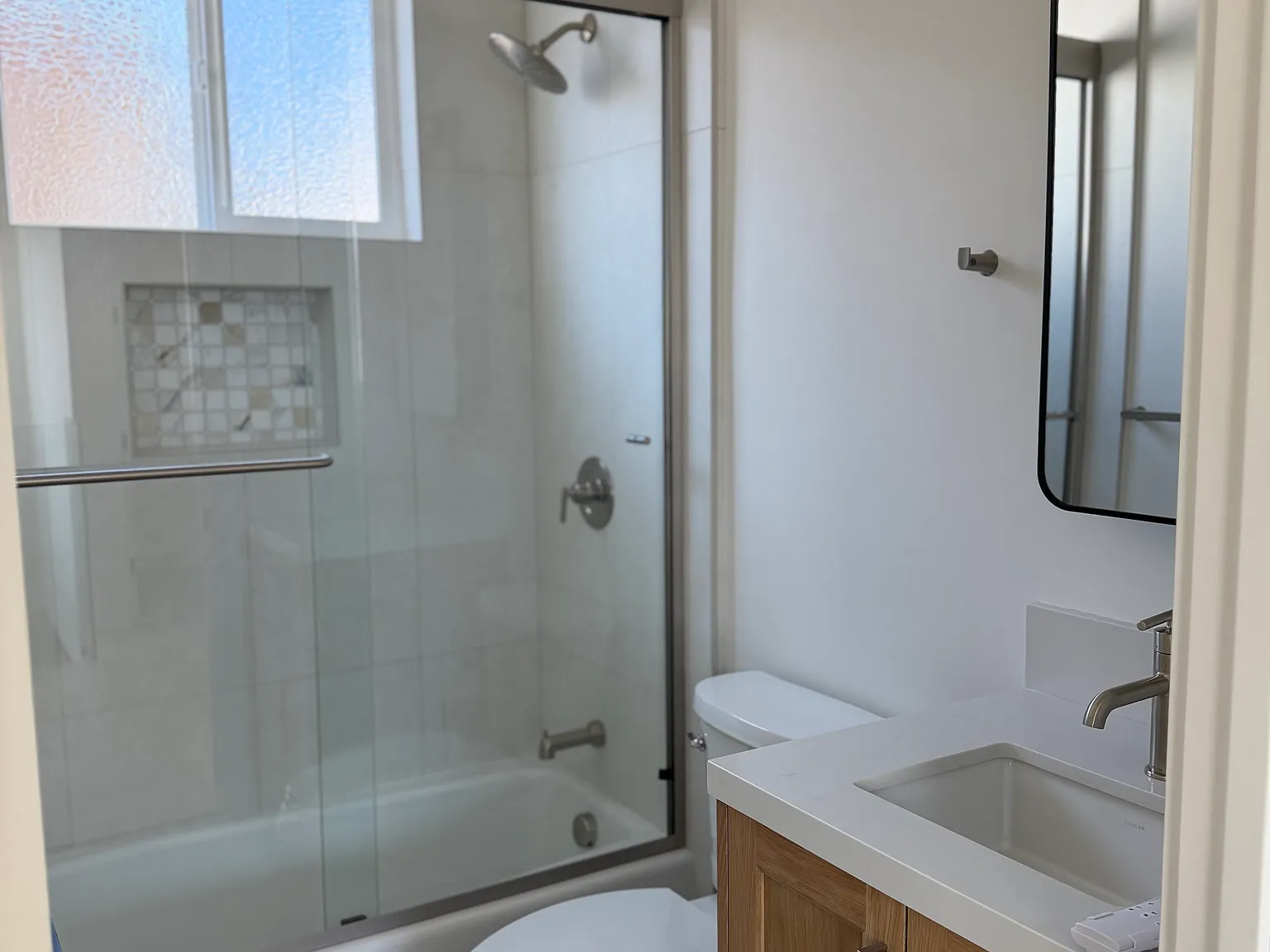3 bed, 2.5 bath, 1130 sqft, $6,450 — Photo 3