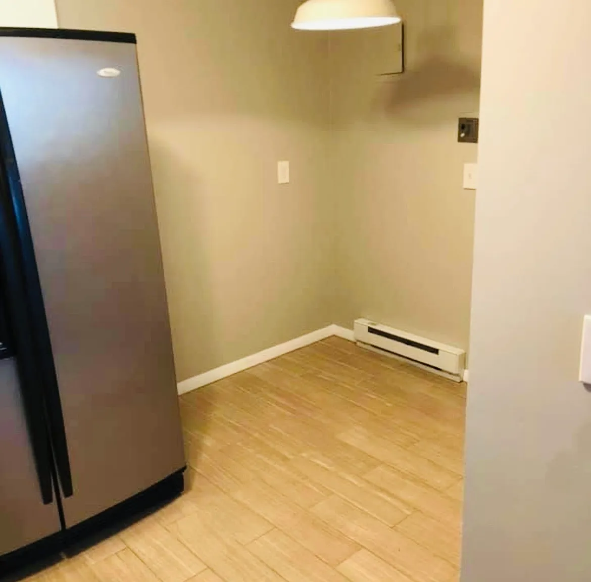 2 bed, 719 sqft, $2,200 — Photo 3