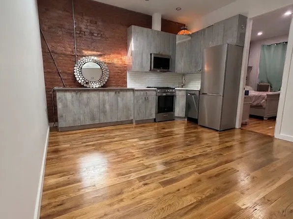 60-82 Catalpa Ave #2B, Ridgewood, NY 11385
