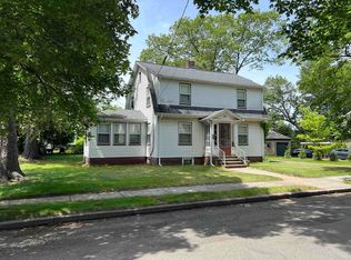 25 Kenyon St, Newton, MA 02465