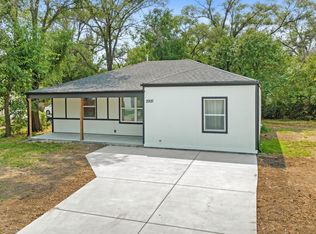 2921 S Volutsia St, Wichita, KS 67216