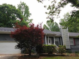 3025 Gum Creek Ln, Loganville, GA 30052