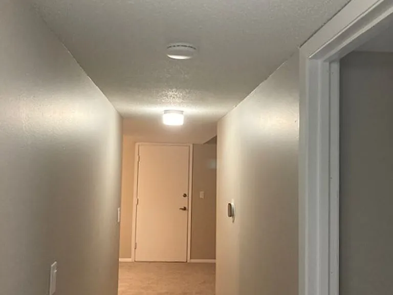 Hollow Hills Apartments — Photo 81