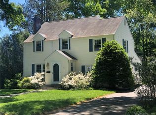 41 Craigmoor Rd, West Hartford, CT 06107