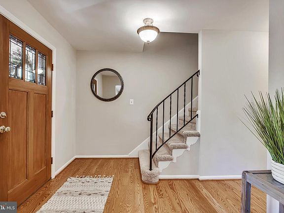 3rd image of 11803 Latigo Ln