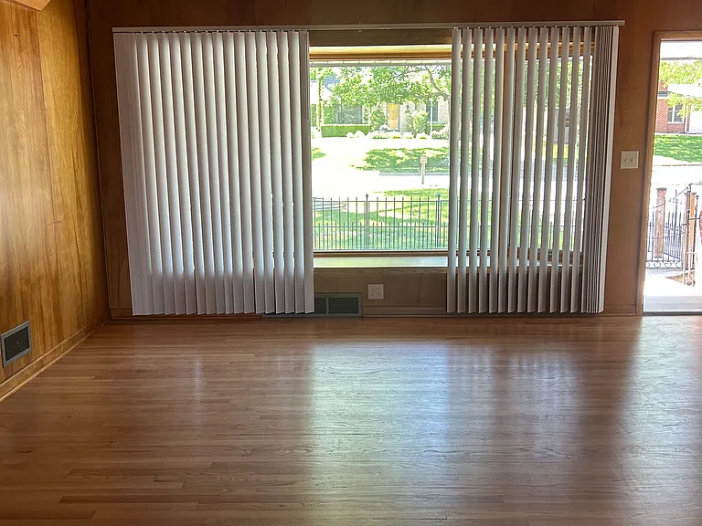 324 S Cotner Blvd — Photo 14