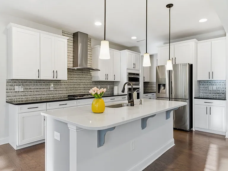 721 Vine Pond Ct — Photo 5
