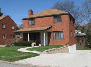 16 Robinhood Rd, Pittsburgh, PA 15220