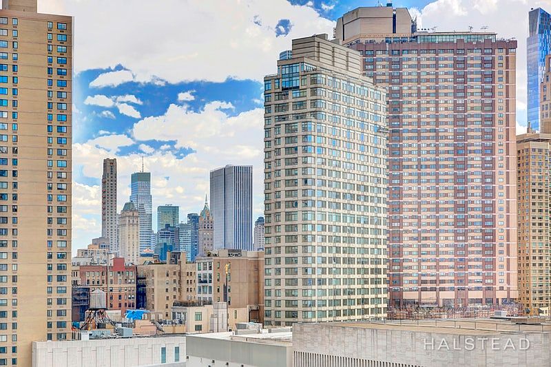 1st image of 141 Amsterdam Ave #17L