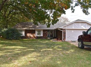 406 Ridgecrest Dr, Guthrie, OK 73044