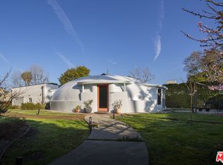 1097 S Los Robles Ave, Pasadena, CA 91106