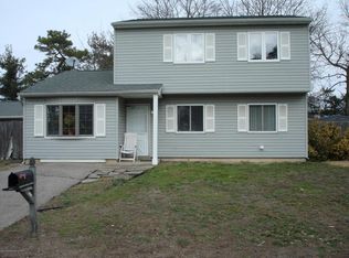 988 Round Ave, Brick, NJ 08723