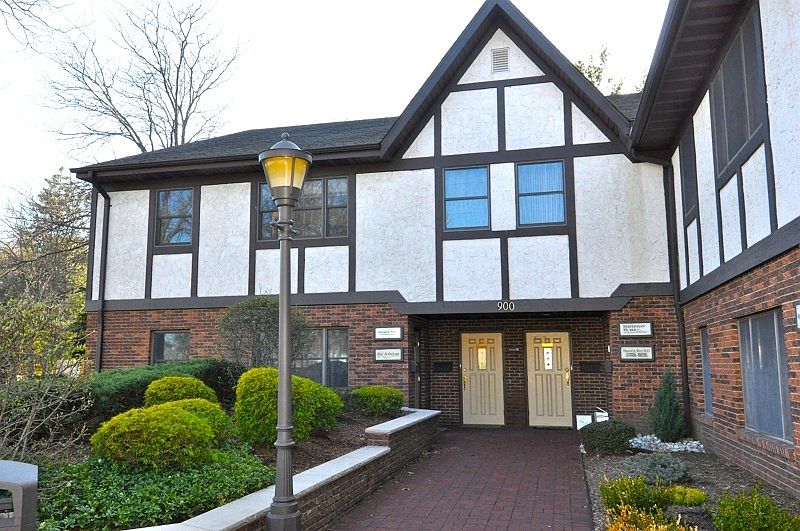 1st image of 900 Pompton Ave Ste B2