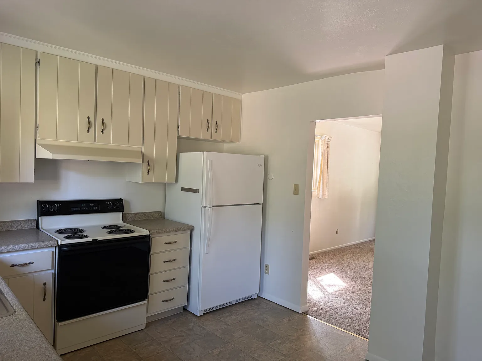 2 bed, 1200 sqft, $1,700 — Photo 3