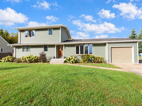 315 S Rockway St, Mishicot, WI 54228