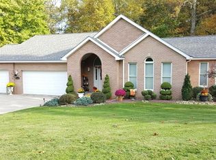 1502 Clearview Dr, Greensburg, PA 15601