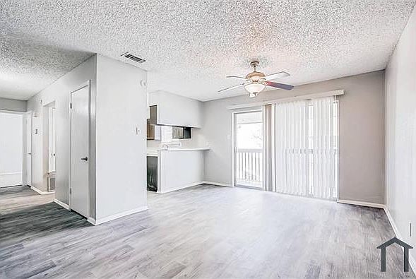 1st image of 10014 Broadway St