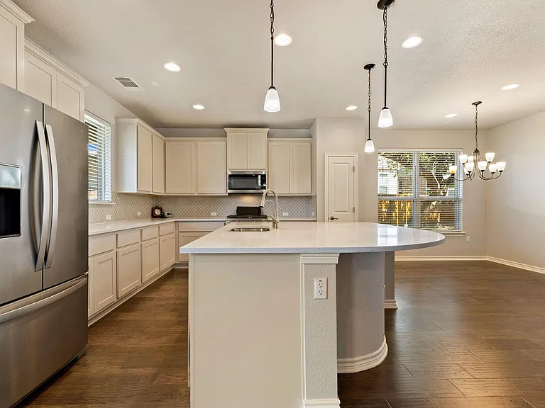 9010 Gage Dr — Photo 7