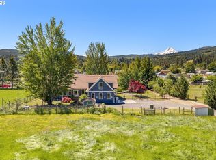 2939 Wyeast Rd, Hood River, OR 97031